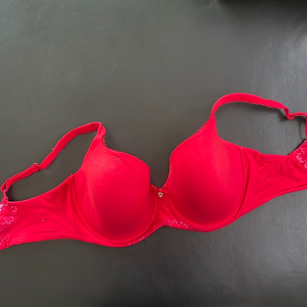 Victoria Secret full coverage bra new No tag